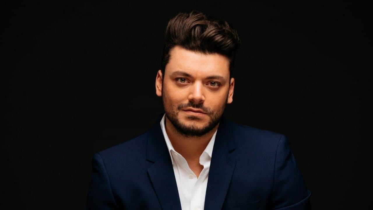 Kev Adams, le gala : Montreux fête ses 30 ans backdrop