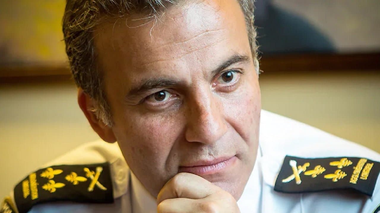 Police avant-gardiste backdrop