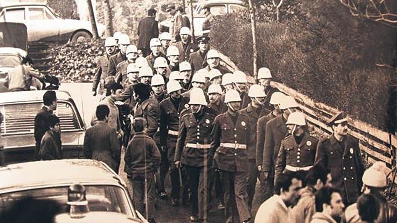 12 March: The Junta backdrop