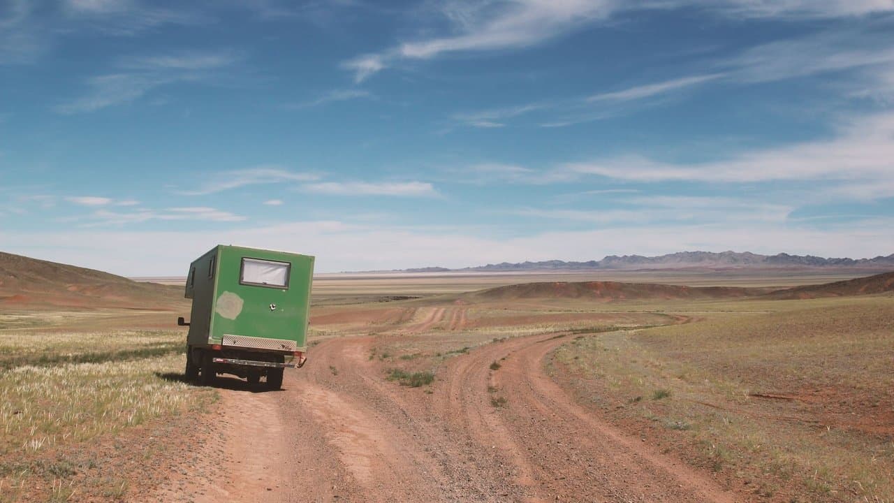 In 927km Right: Part 1 — On the Other Side of the TV backdrop