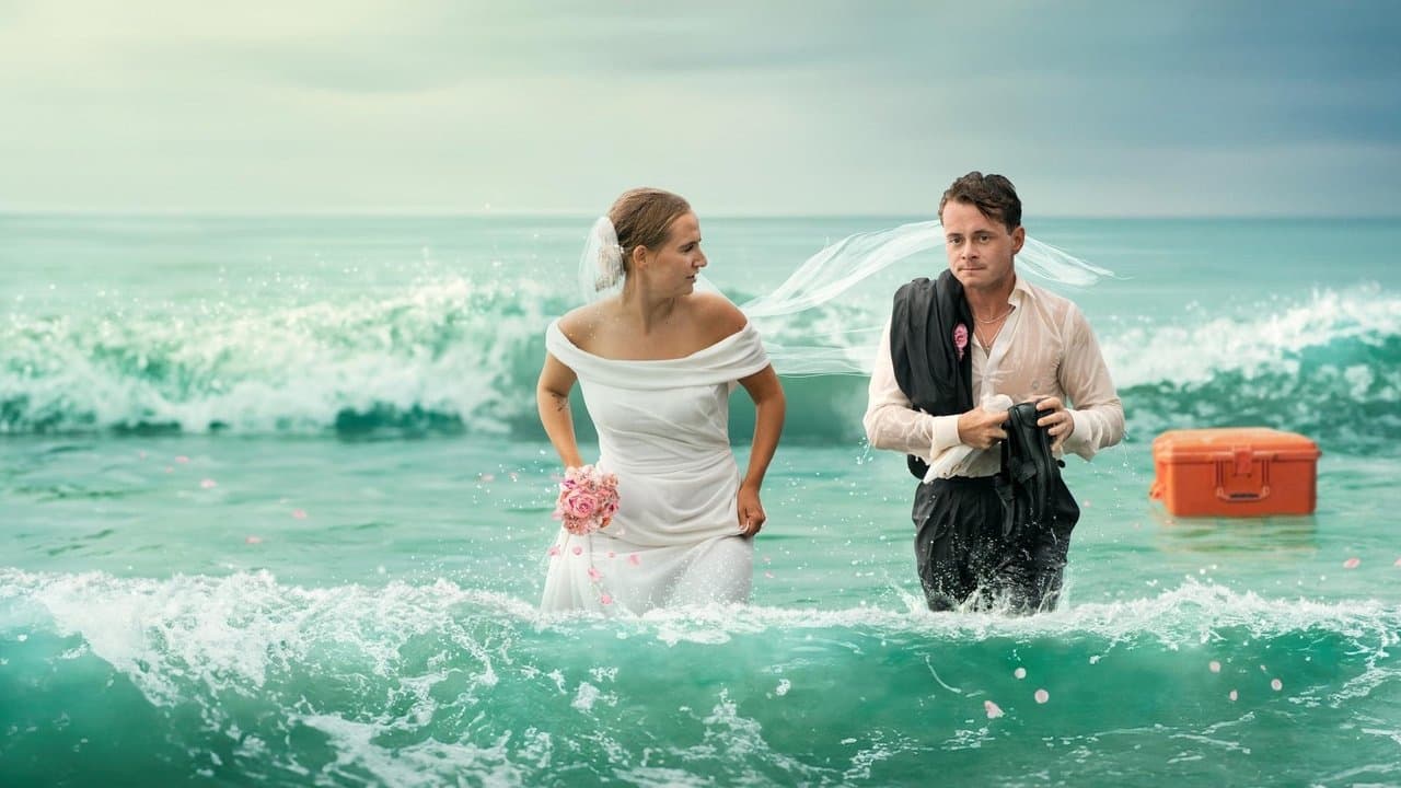 Stranded on Honeymoon Island Danmark backdrop