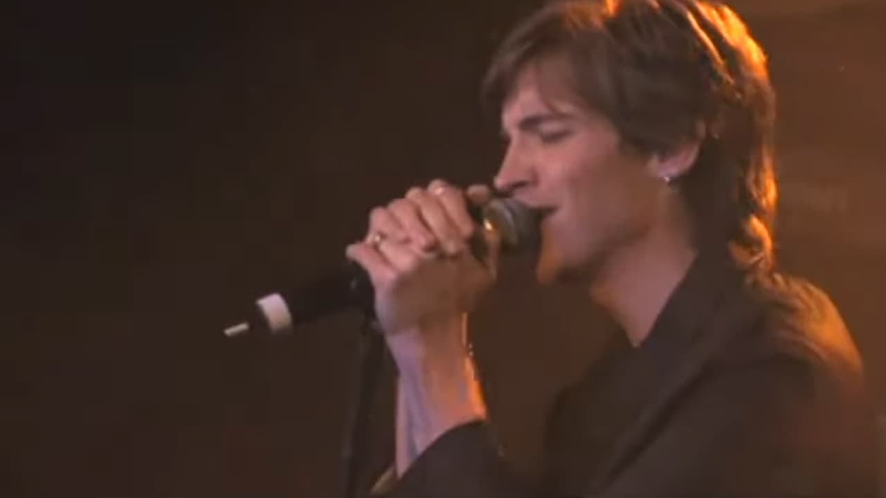 Alex Band: Live in Brazil backdrop