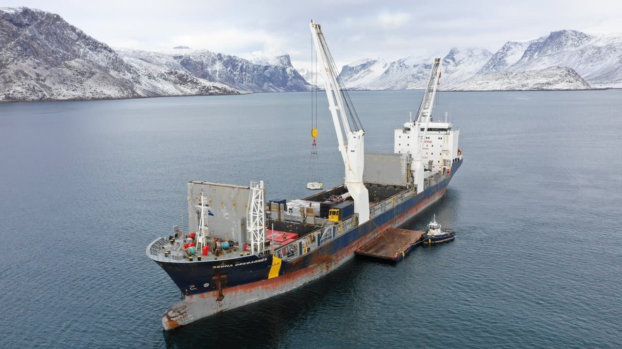 High Arctic Haulers backdrop