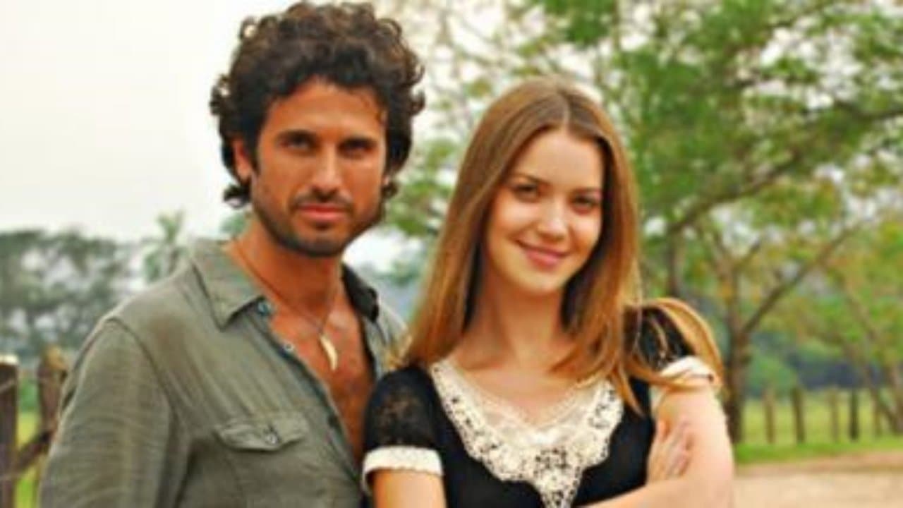 Paraíso backdrop
