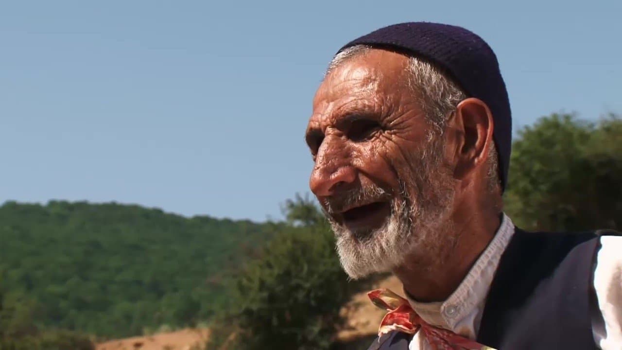 Iran, le vieil homme des rizières backdrop